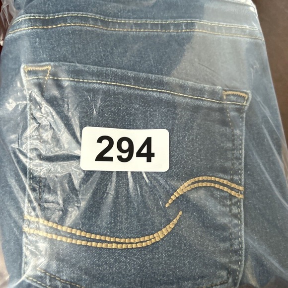 Signature Levi Strauss Women's Totally Shaping Pull-on Skinny Jeans Sz 4M 28x30 - Picture 9 of 9